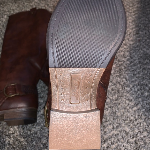 G.H. Bass Women’s Brown Riding Boots - Picture 5 of 6